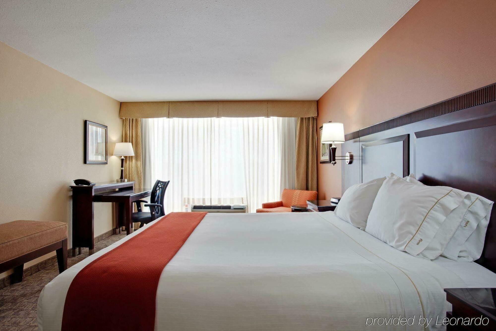 Holiday Inn Express San Diego - Sorrento Valley, An Ihg Hotel Chambre photo